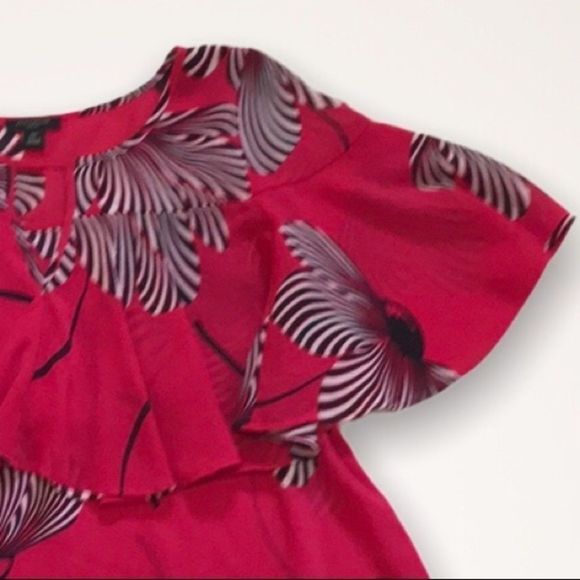 ANN TAYLOR Floral Flutter Sleeve Blouse - Picture 4 of 8